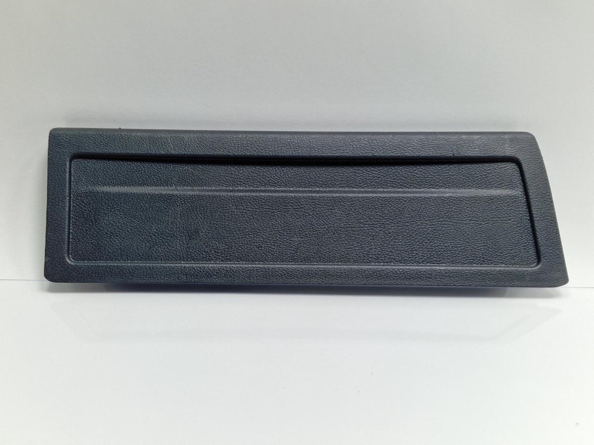 Ornament lateral portbagaj dreapta VOLKSWAGEN PASSAT Variant 3C5 2005 - 20111.9 TDI BKC, BLS, BXE 3C9867464