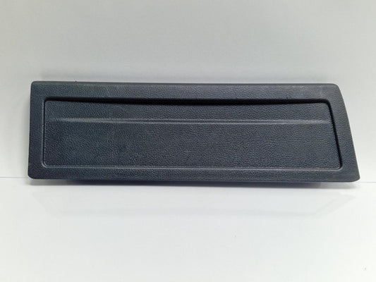 Ornament lateral portbagaj dreapta VOLKSWAGEN PASSAT Variant 3C5 2005 - 20111.9 TDI BKC, BLS, BXE 3C9867464