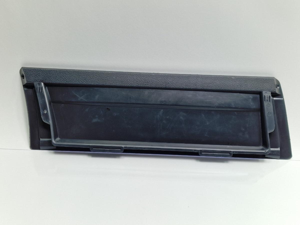 Ornament lateral portbagaj stanga VOLKSWAGEN PASSAT Variant 3C5 2005 - 20111.9 TDI BKC, BLS, BXE 3C9867463