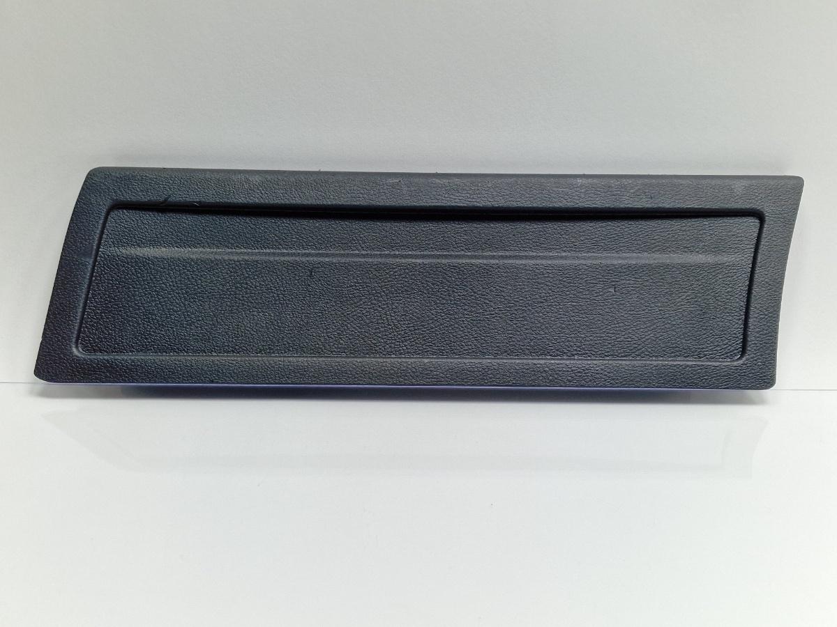 Ornament lateral portbagaj stanga VOLKSWAGEN PASSAT Variant 3C5 2005 - 20111.9 TDI BKC, BLS, BXE 3C9867463