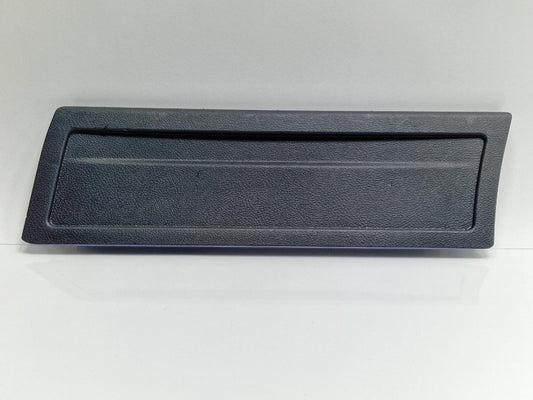 Ornament lateral portbagaj stanga VOLKSWAGEN PASSAT Variant 3C5 2005 - 20111.9 TDI BKC, BLS, BXE 3C9867463