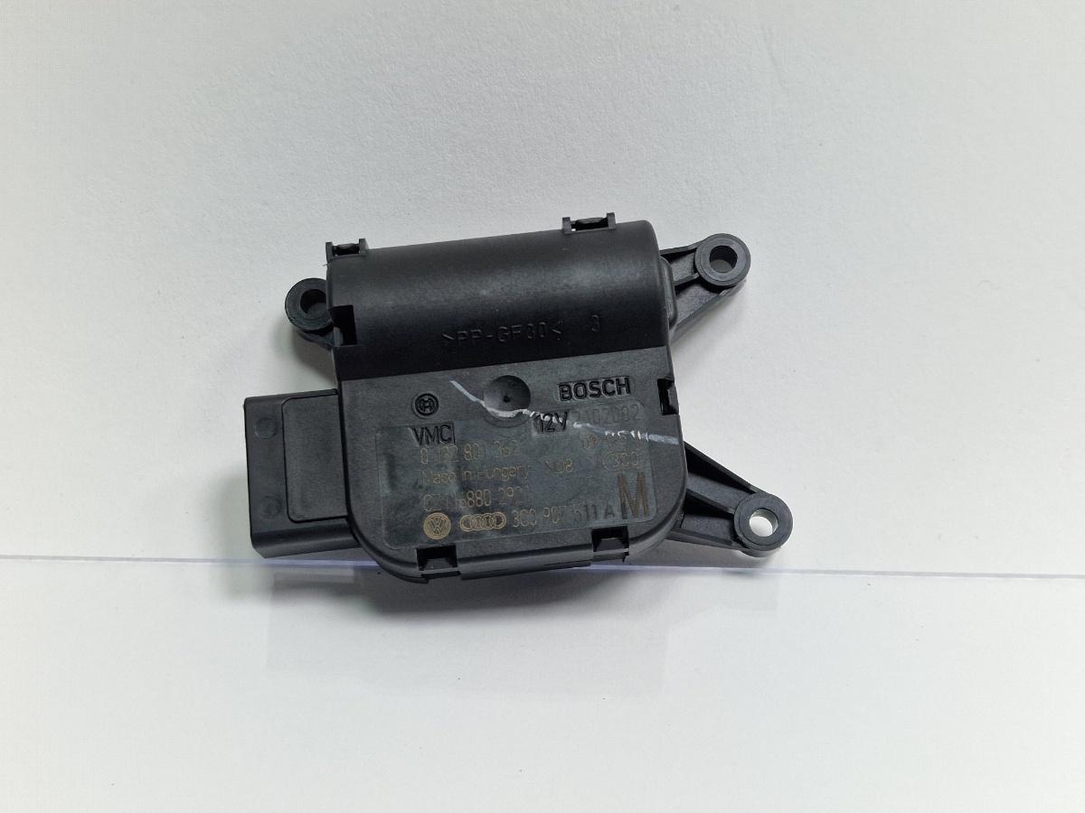 Motoras reglaj aeroterma V425 VOLKSWAGEN PASSAT Variant 3C5 2005 - 20111.9 TDI BKC, BLS, BXE BOSCH 0132801362 3C0 907 511A