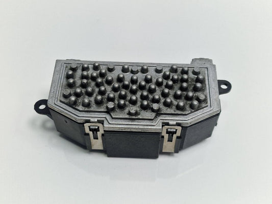 Rezistenta trepte aeroterma VOLKSWAGEN PASSAT Variant 3C5 2005 - 20111.9 TDI BKC, BLS, BXE BOSCH F011500045 3C0907521D