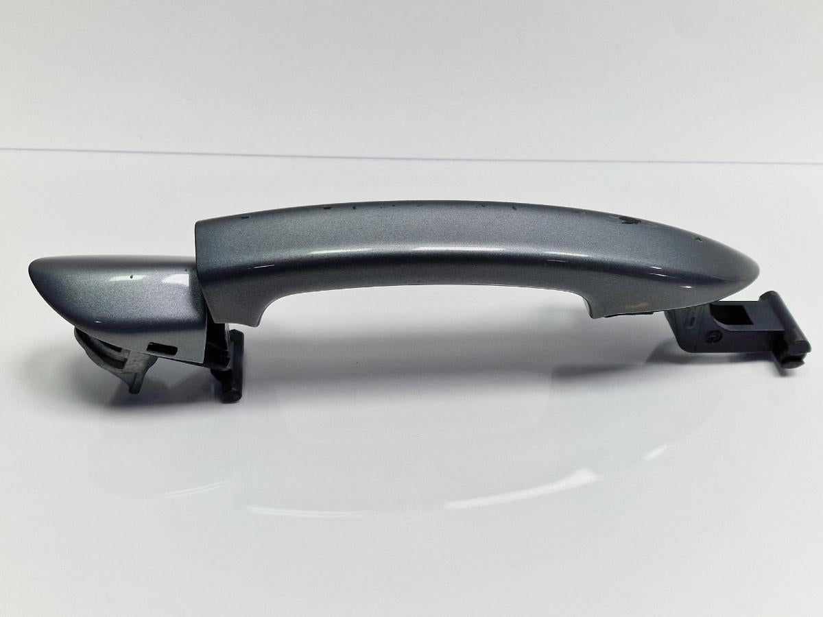 Maner exterior usa dreapta VOLKSWAGEN PASSAT Variant 3C5 2005 - 2011 gri LA7T 3C0837206