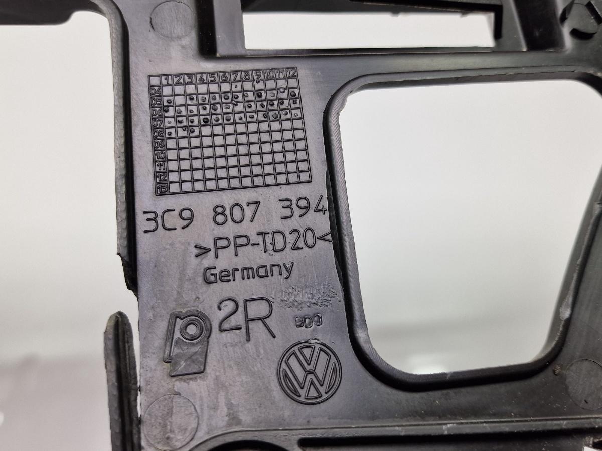 Suport bara dreapta spate VOLKSWAGEN PASSAT Variant 3C5 2005 - 20111.9 TDI BKC, BLS, BXE 3C9807394