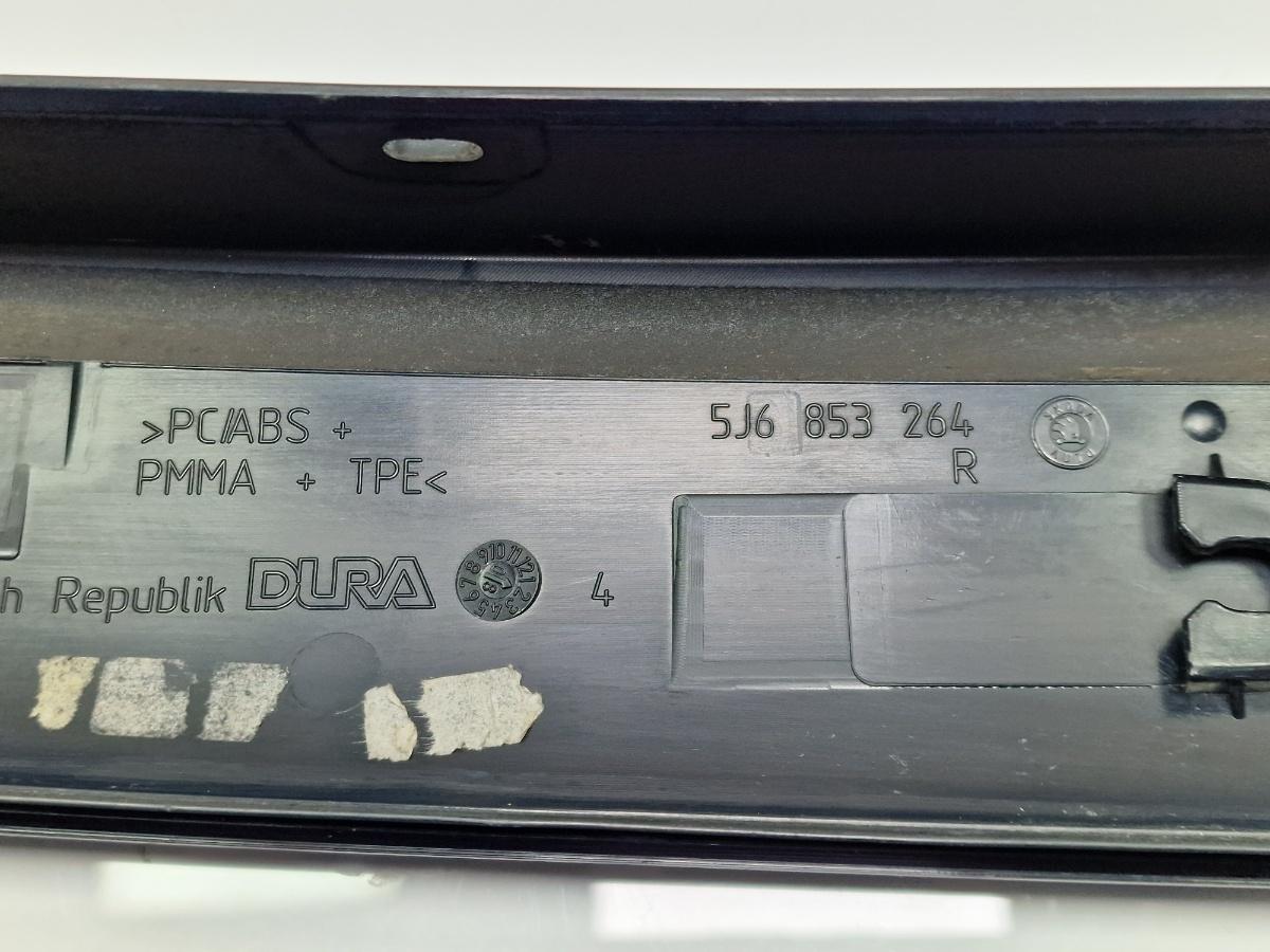 Ornament parbriz dreapta SKODA FABIA II 542 2006 - 20141.2 1.2 1.2 BBM, CHFA 5J6853264