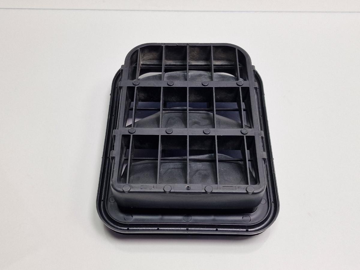 Grila ventilatie aripi spate SKODA OCTAVIA II Combi 1Z5 2004 - 2013 2.0 TDI 16V BKD, CFHC, CLCB 1H0819465E