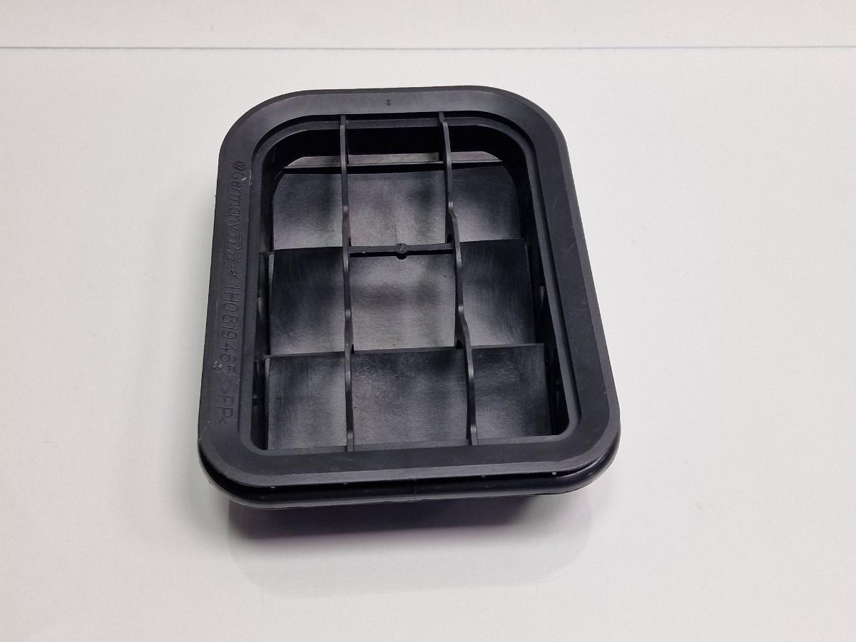 Grila ventilatie aripi spate SKODA OCTAVIA II Combi 1Z5 2004 - 2013 2.0 TDI 16V BKD, CFHC, CLCB 1H0819465E