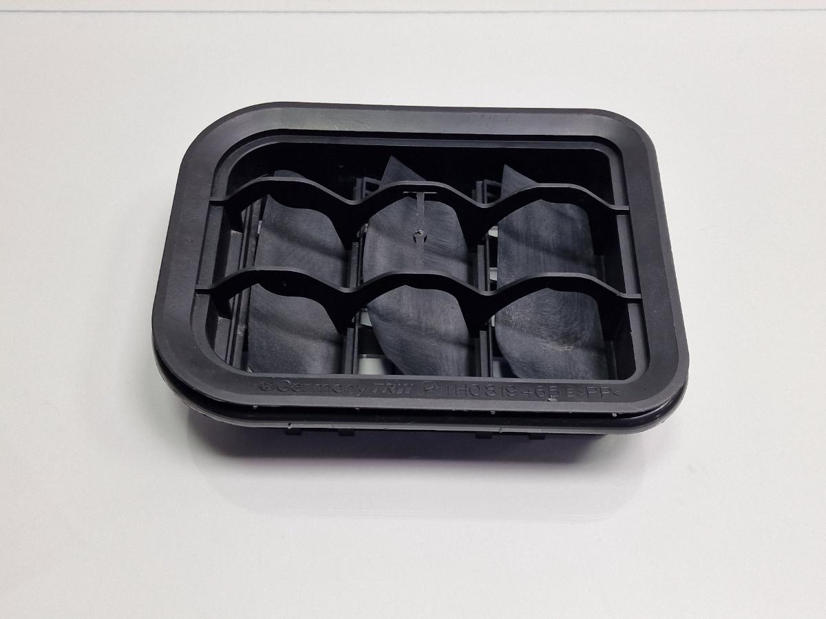 Grila ventilatie aripi spate SKODA OCTAVIA II Combi 1Z5 2004 - 2013 2.0 TDI 16V BKD, CFHC, CLCB 1H0819465E