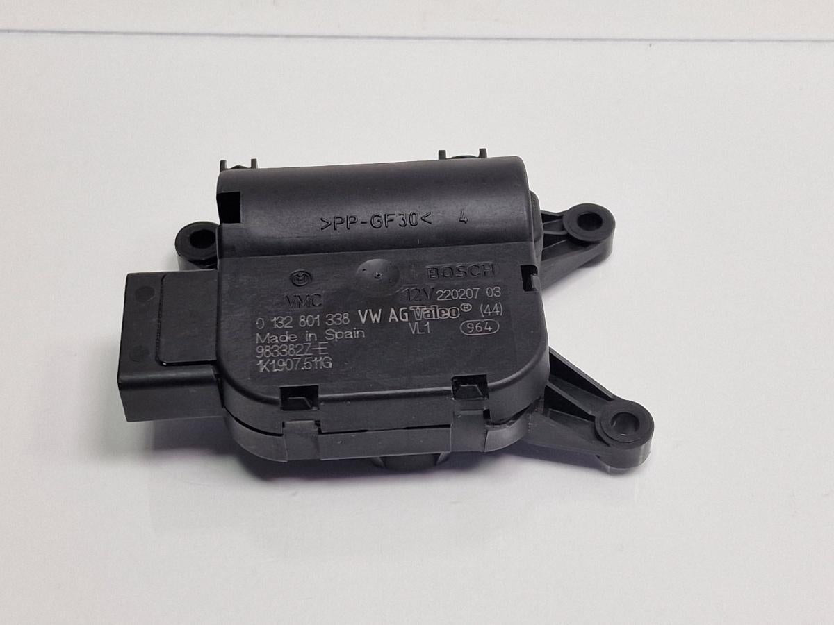 Motoras aeroterma V113 SKODA OCTAVIA II Combi 1Z5 2004 - 20132.0 TDI 16V BKD, CFHC, CLCB BOSCH 0132801338 1K1907511G