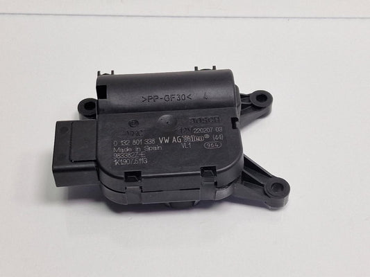 Motoras aeroterma V113 SKODA OCTAVIA II Combi 1Z5 2004 - 20132.0 TDI 16V BKD, CFHC, CLCB BOSCH 0132801338 1K1907511G