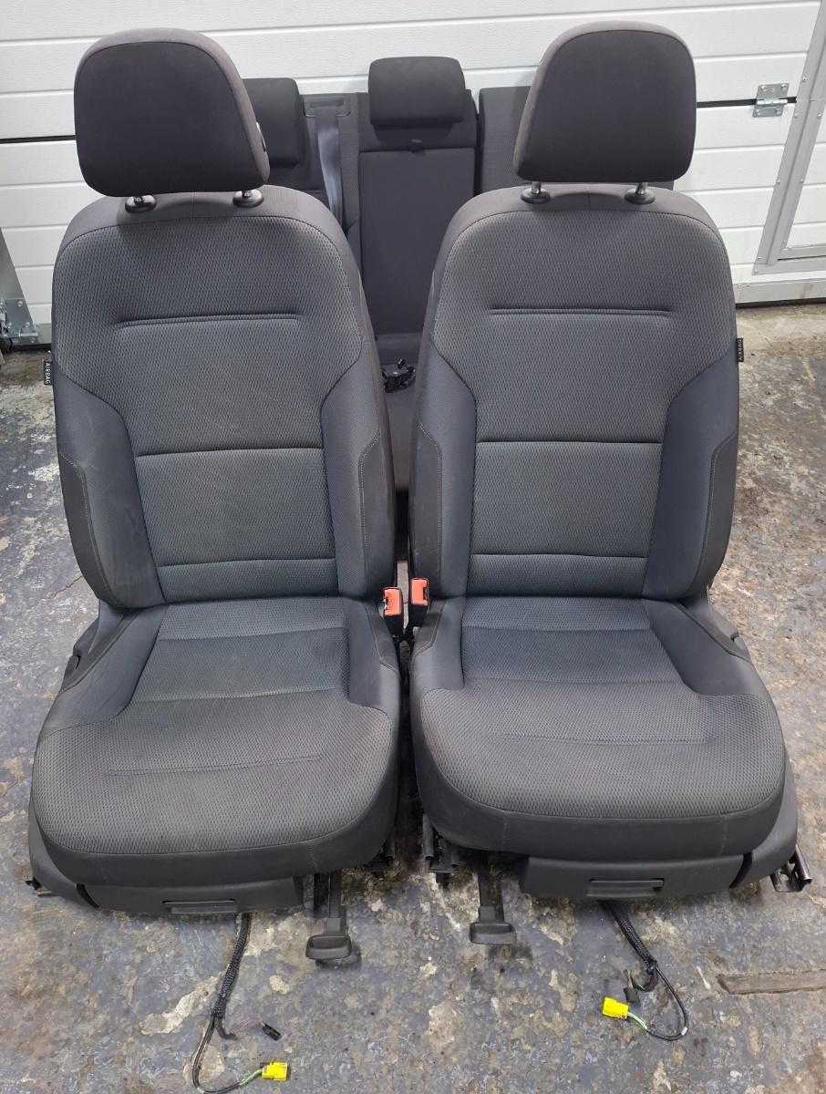 Set scaune auto VOLKSWAGEN GOLF VII 5G1 2013 2.0 TDi BlueMotion 110KW|150HP 2013