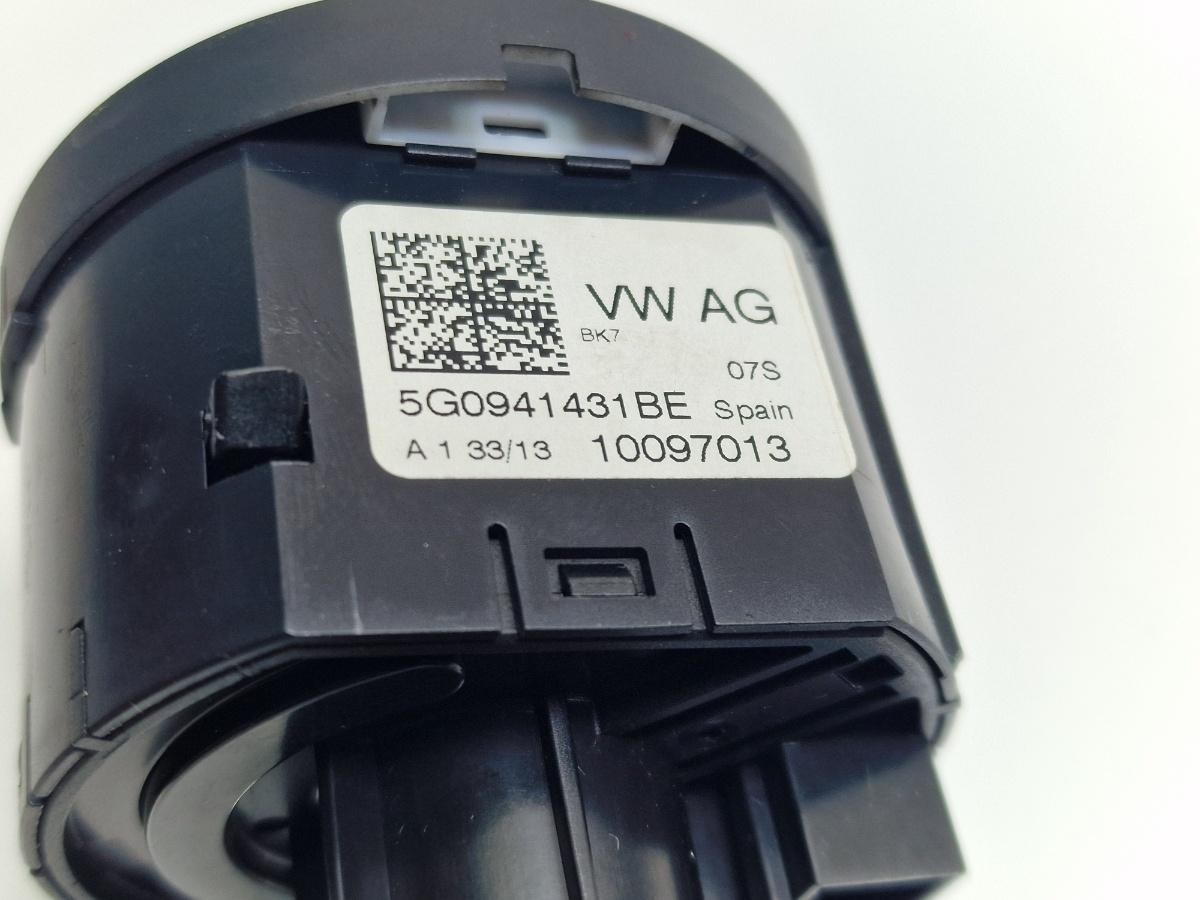 Bloc lumini VOLKSWAGEN GOLF VII 5G1 2013 2.0 TDi BlueMotion 110KW|150HP 2013