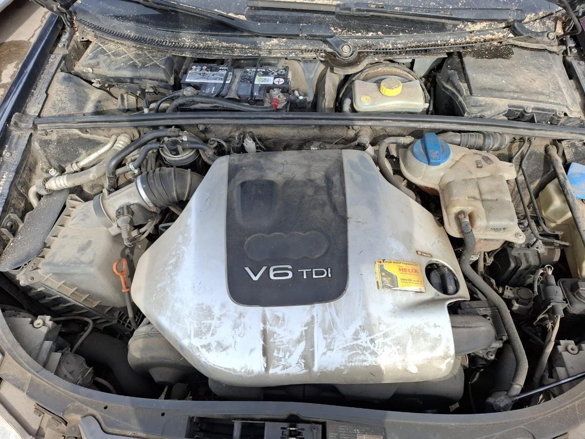 Dezmembrez AUDI A4 III Avant 8ED, B7 2006 2.5 TDI BDG 120KW|163HP