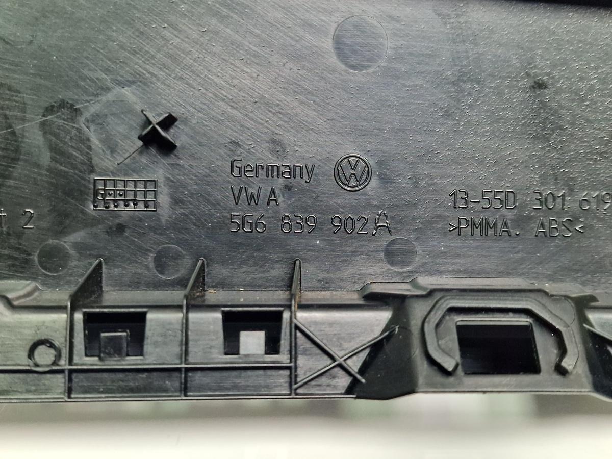 Ornament usa dreapta spate VOLKSWAGEN GOLF VII 5G1 2013 2.0 TDi BlueMotion 110KW|150HP 2013