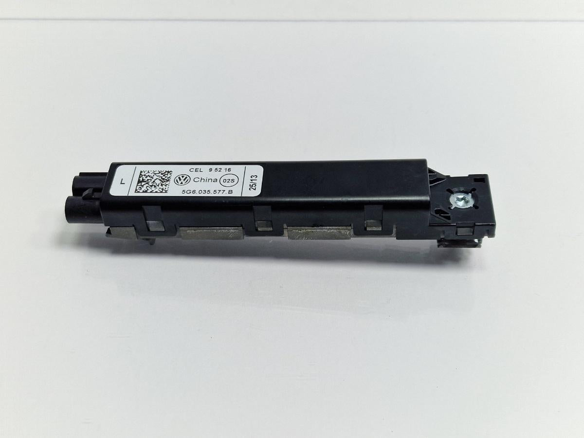 Amplificator antenă VOLKSWAGEN GOLF VII 5G1 2013 2.0 TDi BlueMotion 110KW|150HP 2013