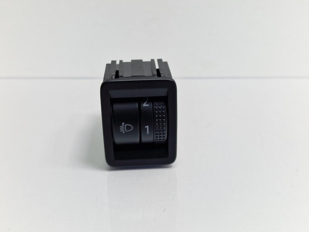 Buton reglaj nivel far VOLKSWAGEN GOLF VII 5G1 2013 2.0 TDi BlueMotion 110KW|150HP 2013