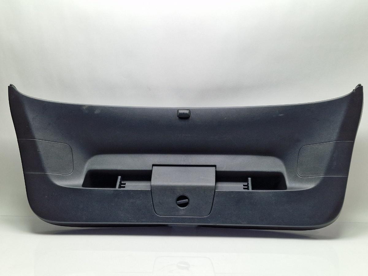 Ornament capac haion VOLKSWAGEN GOLF VII 5G1 2013 2.0 TDi BlueMotion 110KW|150HP 2013