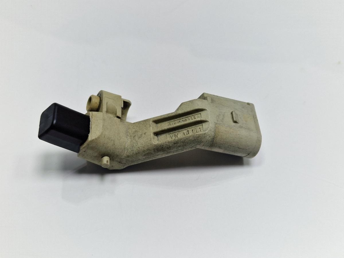 Senzor rotatie VOLKSWAGEN PASSAT Variant 3C5 2005 - 2011 1.9 TDI BKC, BLS, BXE 045906433A