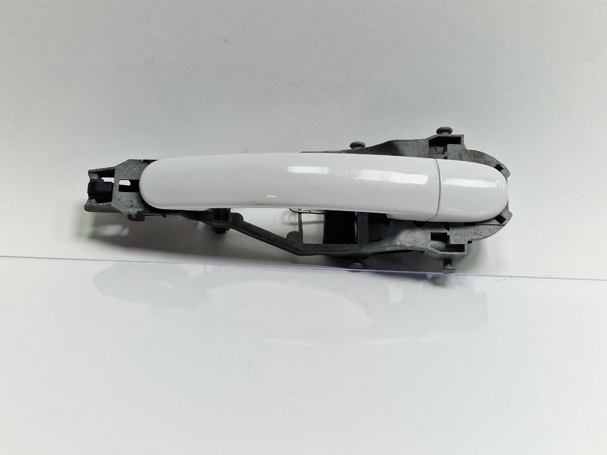 Maner/suport exterior usa stanga spate SKODA OCTAVIA 1Z3 2004 - 2013 alb 9P / F9E 1K0837885A