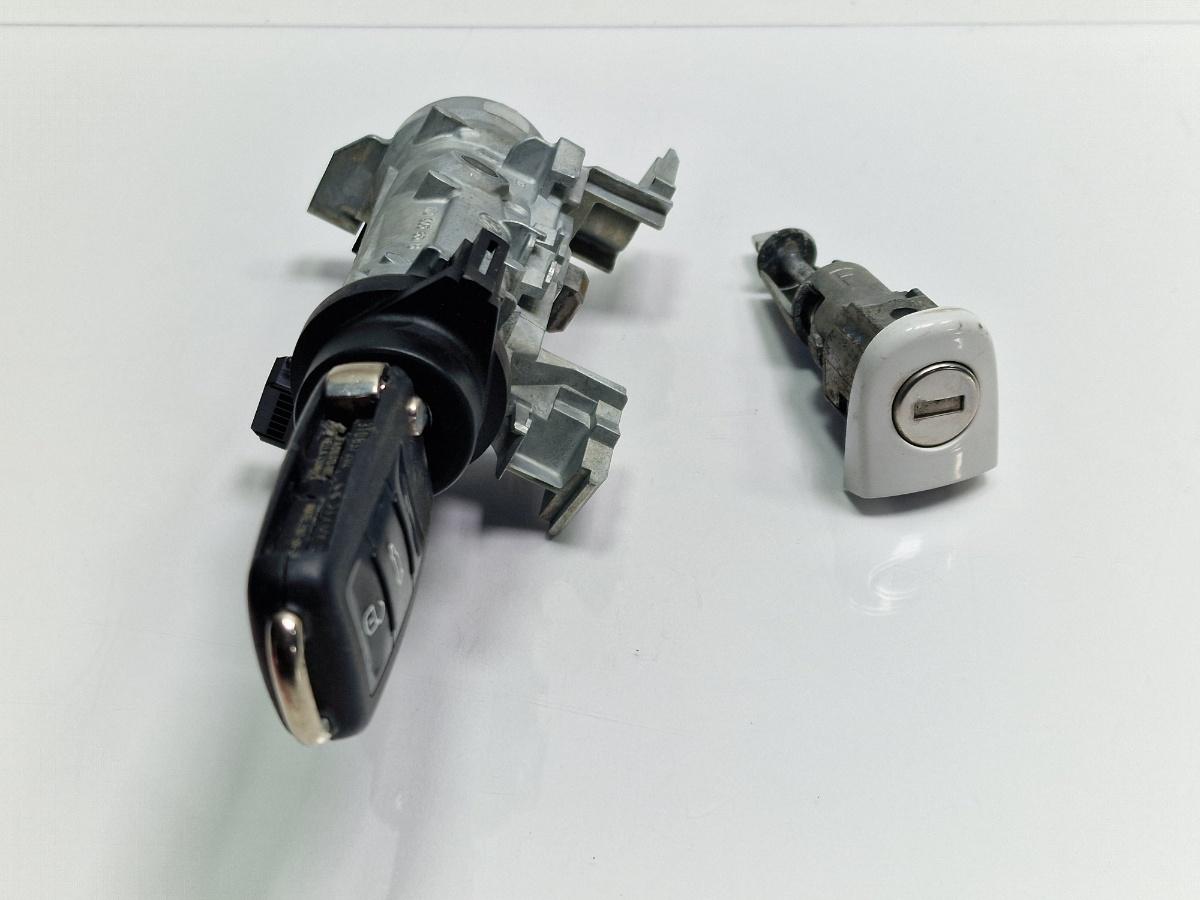 Contact cu cheie si butuc SKODA OCTAVIA 1Z3 2004 - 2013 2.0 TDI 16V BKD, CFHC, CLCB 1K0905851B