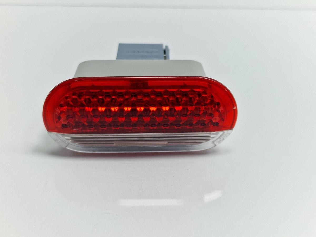 Lampa interioara usa fata SKODA OCTAVIA 1Z3 2004 - 2013 2.0 TDI 16V BKD, CFHC, CLCB 1J0947411B