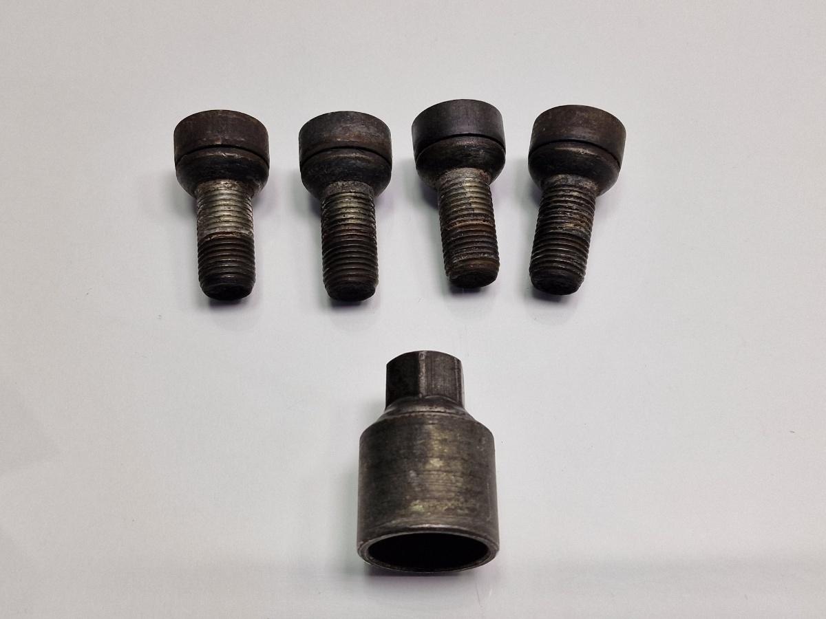 Suruburi antifurt SKODA OCTAVIA 1Z3 2004 - 2013 2.0 TDI 16V BKD, CFHC, CLCB 000071597C