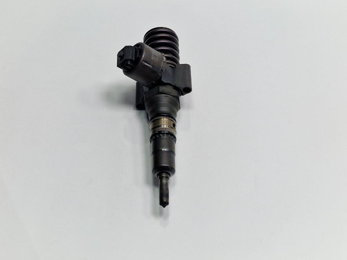 Injector combustibil SKODA OCTAVIA 1Z3 2010 - 2013 2.0 TDI 16V BKD 03G130073G
