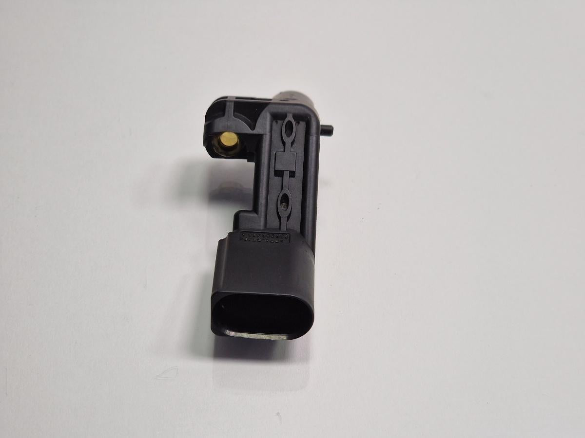 Senzor de pozitie arbore cotit SKODA OCTAVIA 1Z3 2004 - 2013 2.0 TDI 16V BKD, CFHC, CLCB 03G906433A
