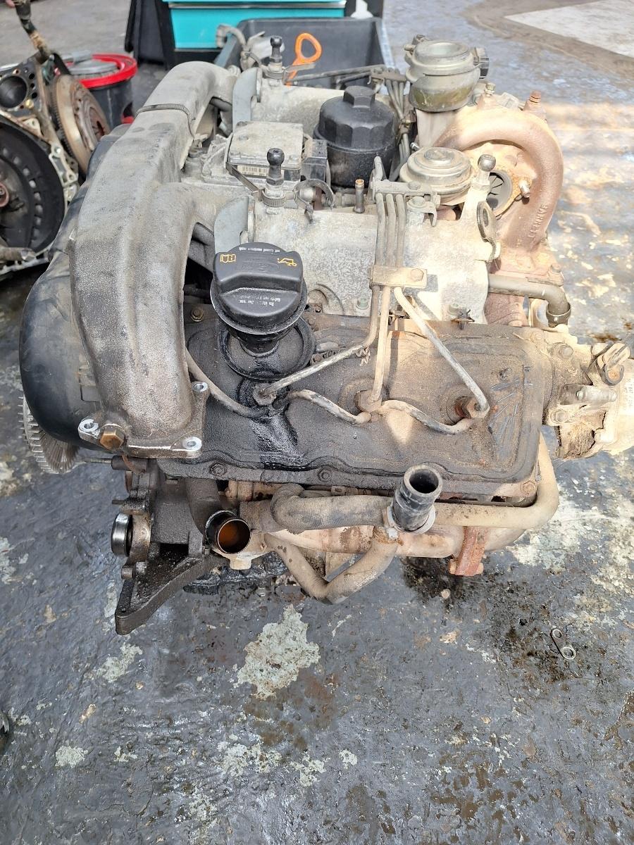 Motor 2.5 TDI BDG V6 complet cu injectoare (fara pompa de injectie) si turbina AUDI A4 III Avant 8ED, B7 2004 - 2008