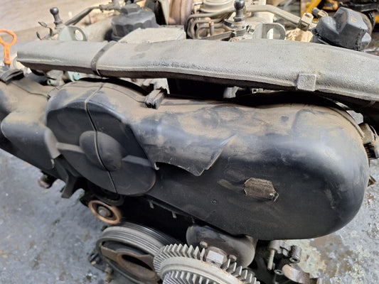 Curea de distributie (carcasa) AUDI A4 III Avant 8ED, B7 2004 - 2008 2.5 TDI BDG