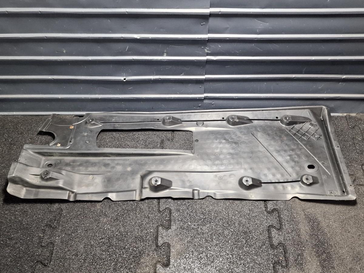 Scut protectie sub caroserie dreapta SKODA OCTAVIA II Combi 1Z5 2004 - 2013 2.0 TDI 16V BKD, CFHC, CLCB 1K0825202BG