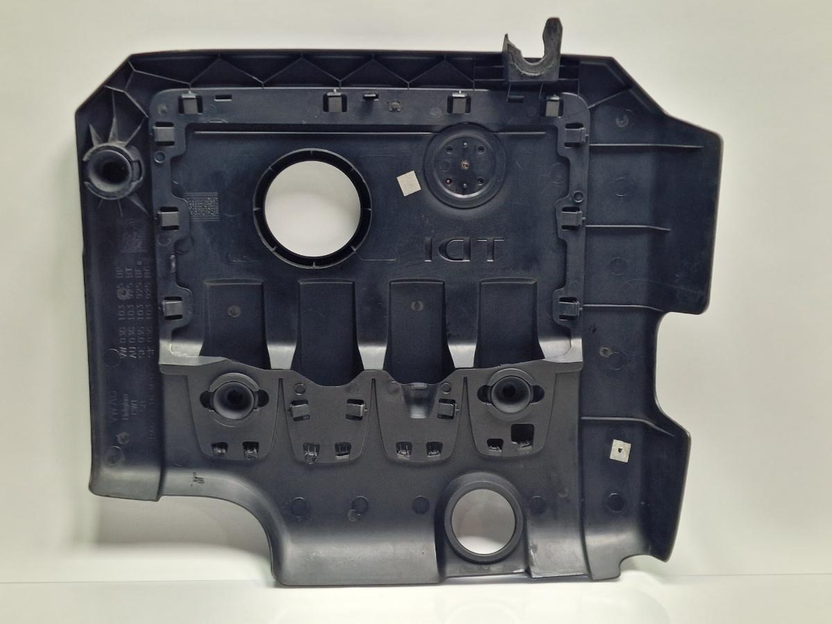 Capac ornament motor SKODA OCTAVIA 1Z3 2004 - 2013 2.0 TDI 16V BKD, CFHC, CLCB 03G103925BP