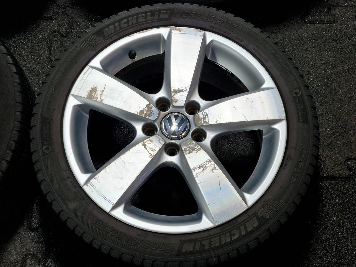 Jante din aliaj cu anvelope all season 225/45R17 VOLKSWAGEN PASSAT B6 / B7 7Jx17H2 ET 43 5N0601025C