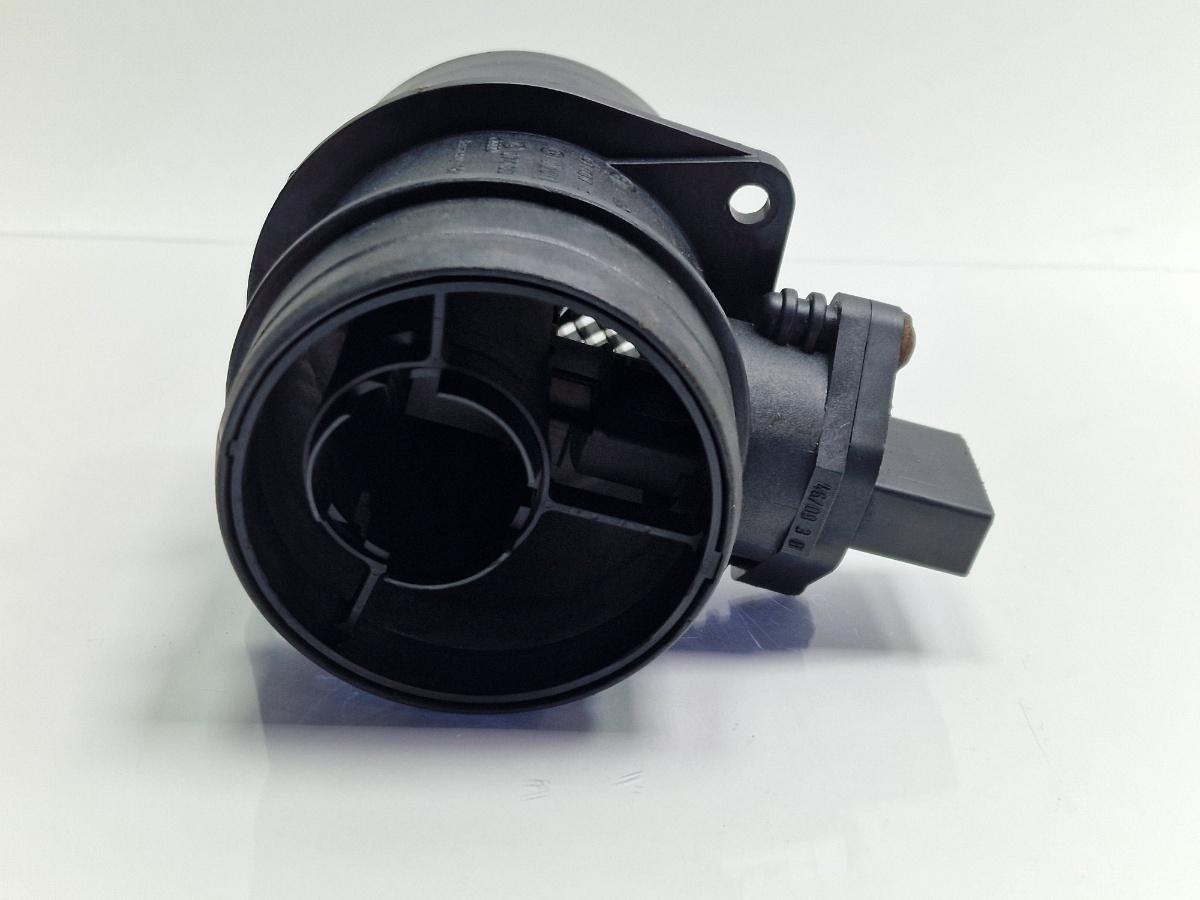 Debitmetru SKODA OCTAVIA 1Z3 2004 - 2013 2.0 TDI 16V BKD, CFHC, CLCB BOSCH 0281002461 074906461B
