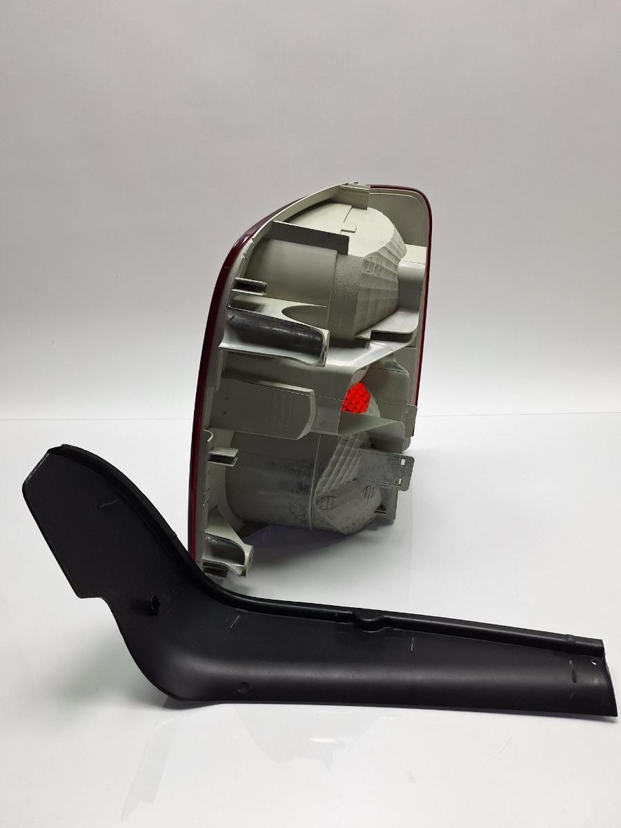 Lampa spate / Stop stanga VOLKSWAGEN TOURAN 1T1, 1T2 2003 - 2010 TDI BMN 1T0945095J , 1T0945111G