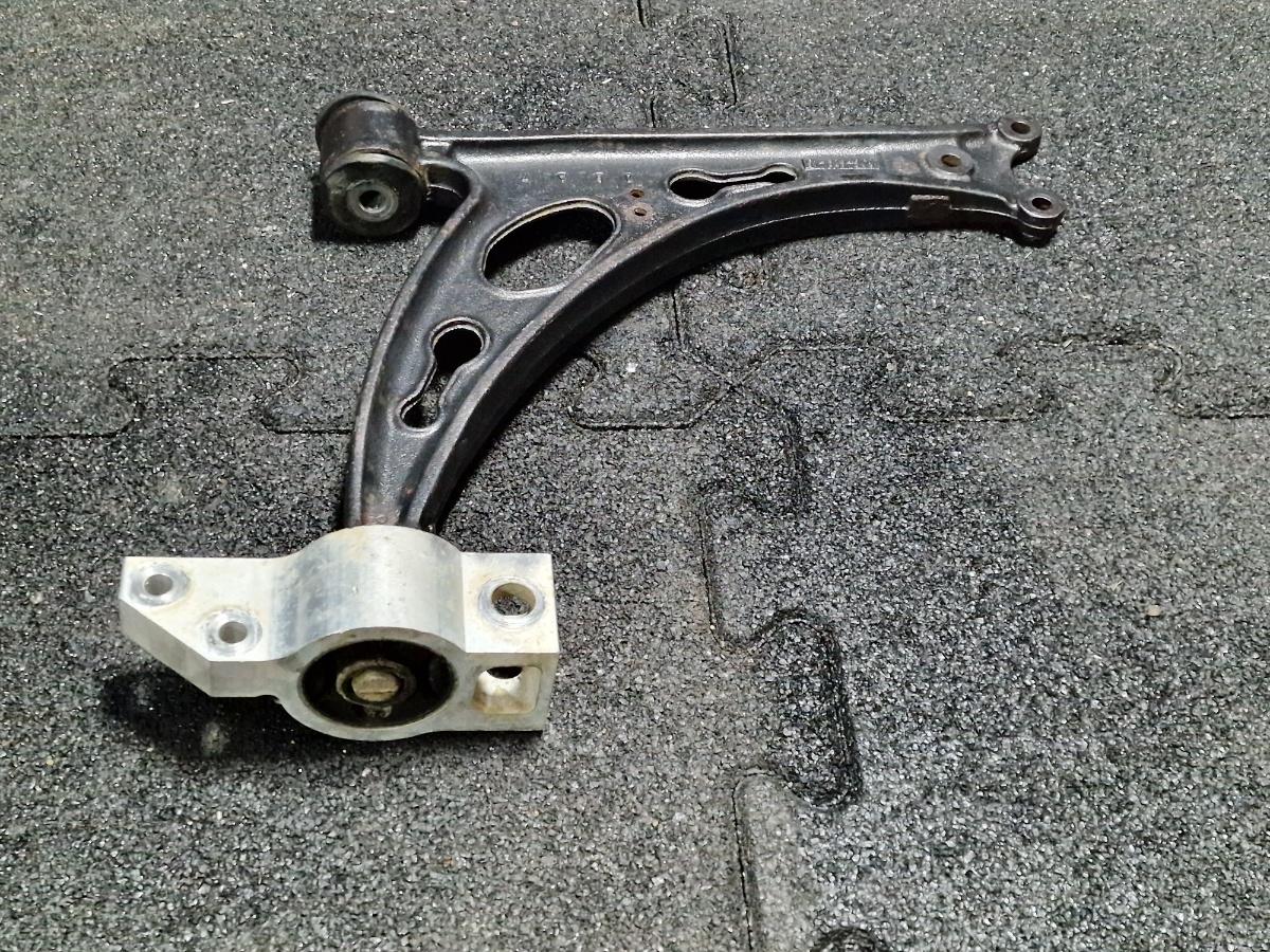 Brat bascula stanga fata SKODA OCTAVIA II Combi 1Z5 2004 - 2013 2.0 TDI 16V BKD, CFHC, CLCB 1K0199231G