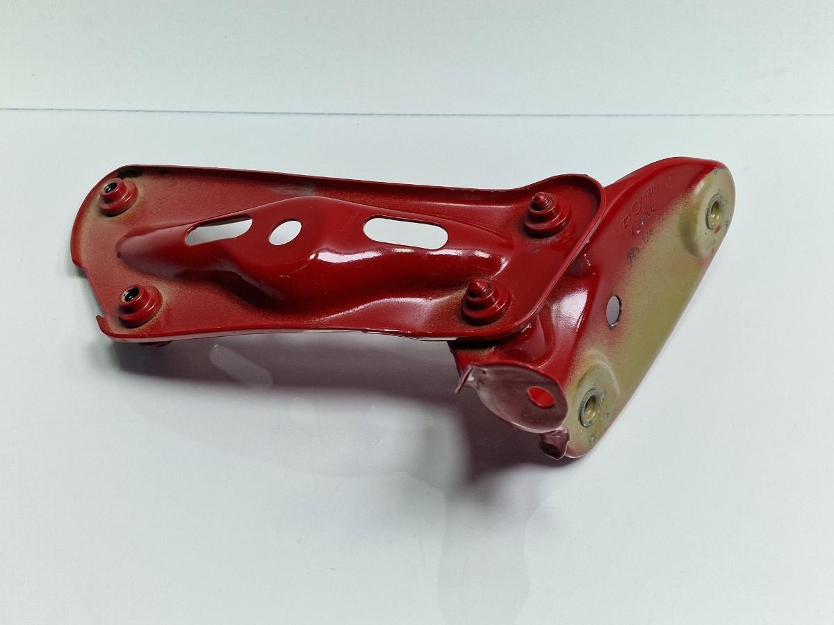 Suport aripa dreapta fata SKODA OCTAVIA II Combi 1Z5 2004 - 2013 2.0 TDI 16V BKD, CFHC, CLCB 1Z0821142