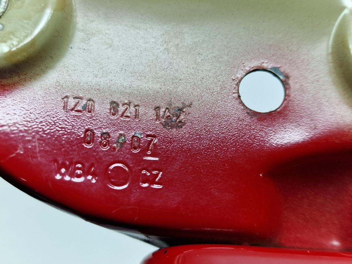 Suport aripa dreapta fata SKODA OCTAVIA II Combi 1Z5 2004 - 2013 2.0 TDI 16V BKD, CFHC, CLCB 1Z0821142