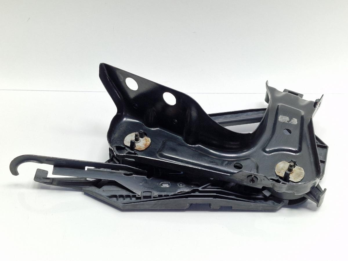 Suport montare far dreapta SKODA OCTAVIA II Combi 1Z5 2004 - 2013 2.0 TDI 16V BKD, CFHC, CLCB 1Z0941340