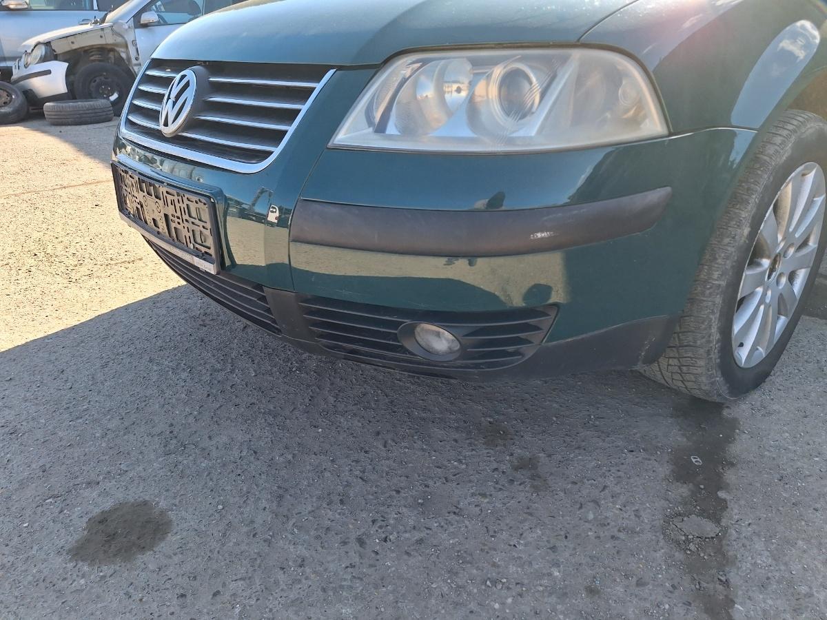 Grilă față VOLKSWAGEN PASSAT Variant 3B6 2000 1.9 TDI AVF 96KW|130HP 2000