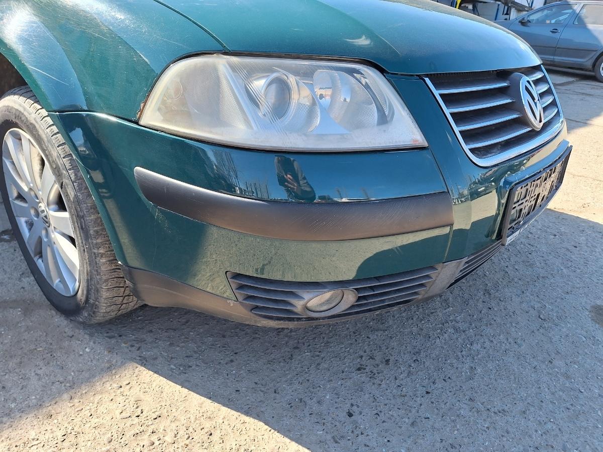 Grilă față VOLKSWAGEN PASSAT Variant 3B6 2000 1.9 TDI AVF 96KW|130HP 2000