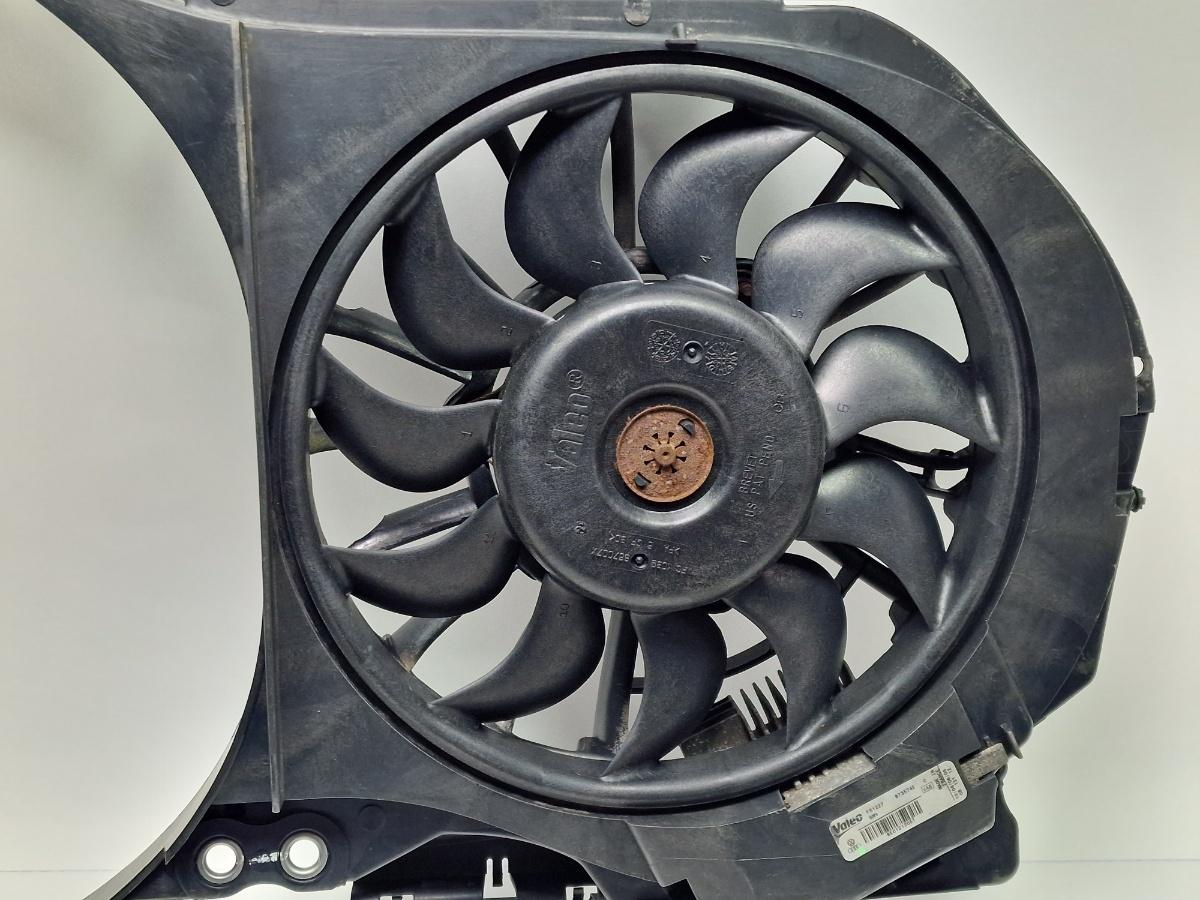 Ventilator radiatoare AUDI A4 III Avant 8ED, B7 2004 - 2008 2.5 TDI BDG 8E0121205T