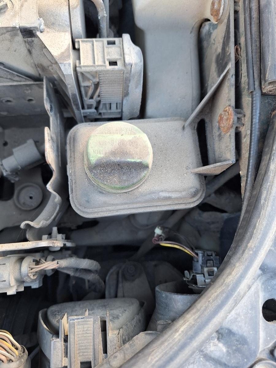 Rezervor lichid servodirecție VOLKSWAGEN PASSAT Variant 3B6 2000 1.9 TDI AVF 96KW|130HP 2000