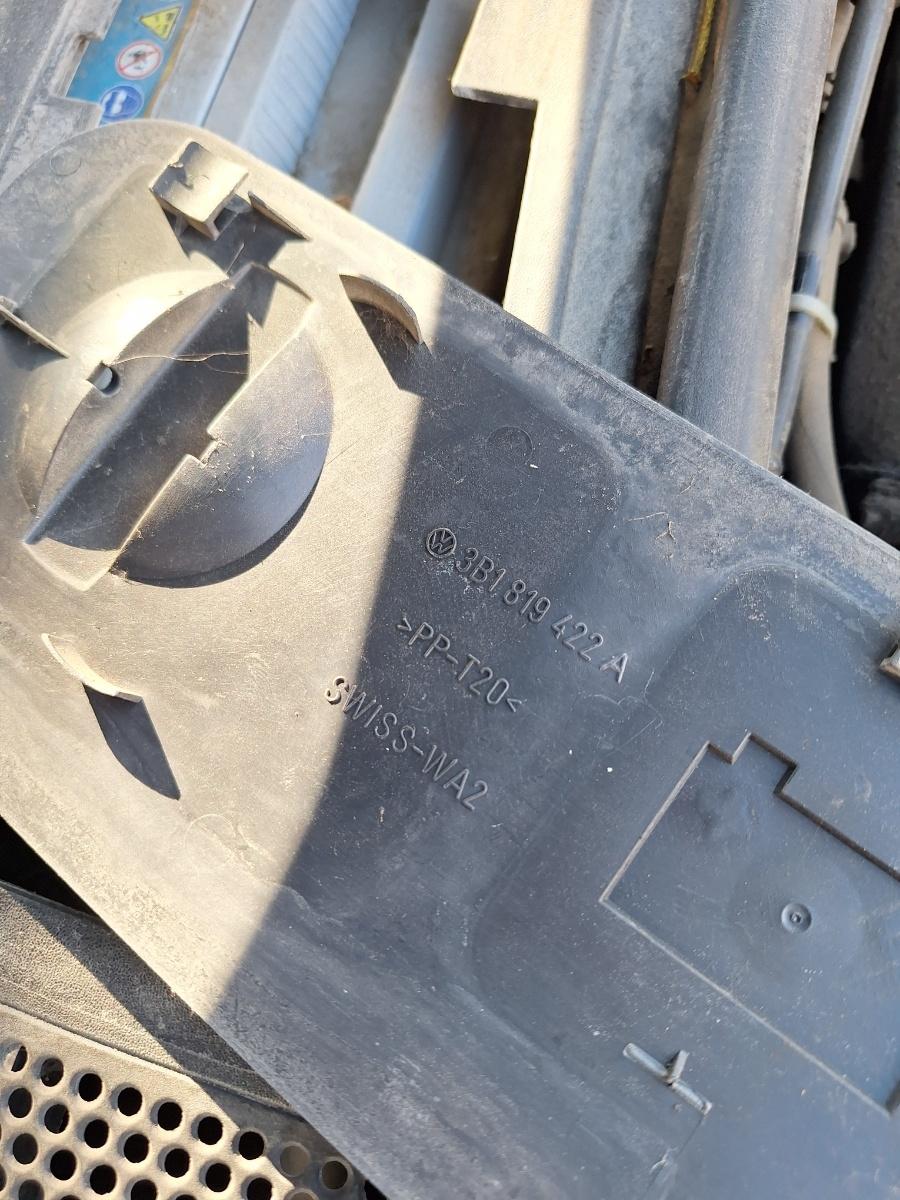 Ornament ștergătoare VOLKSWAGEN PASSAT Variant 3B6 2000 1.9 TDI AVF 96KW|130HP 2000