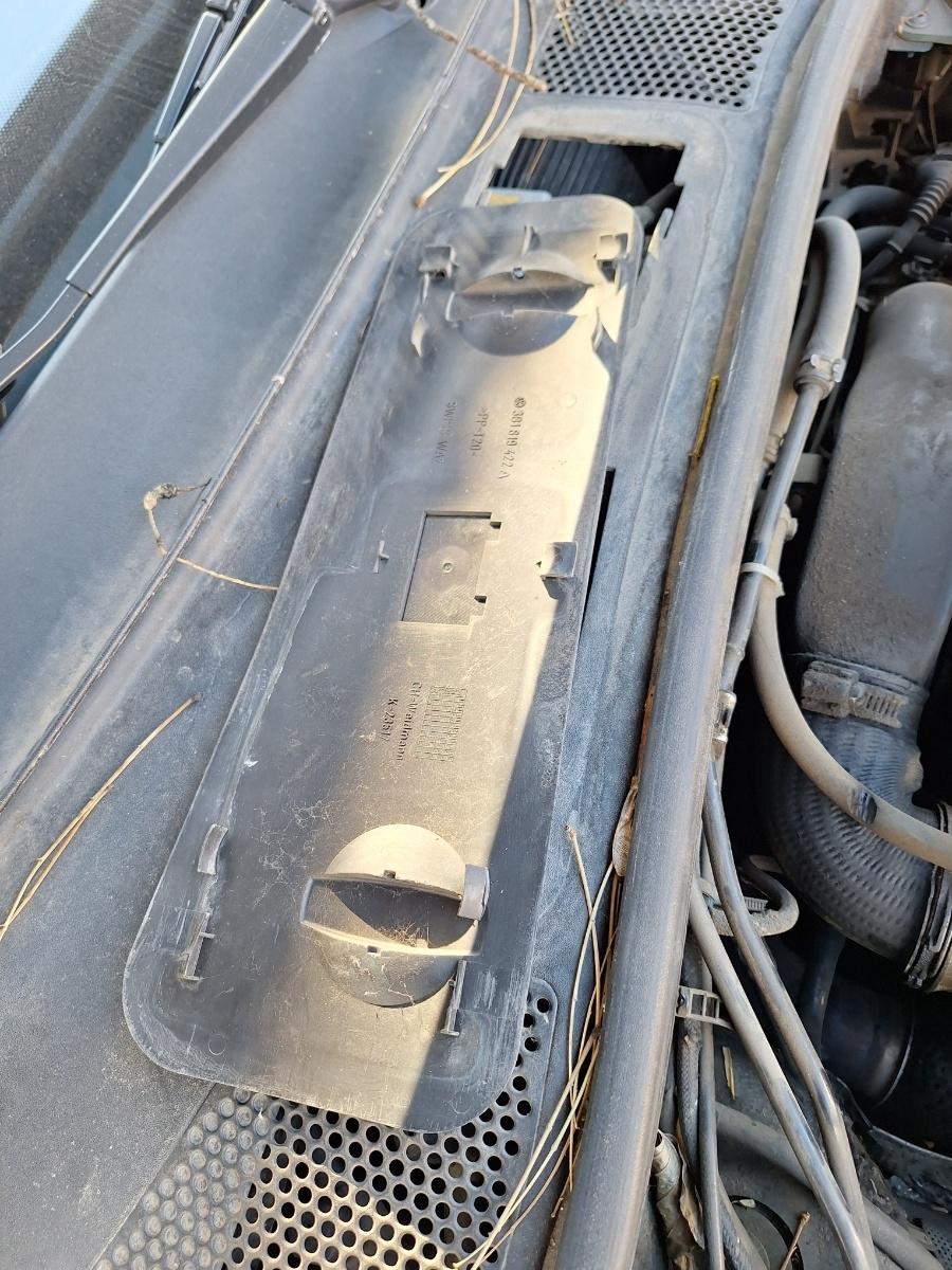 Ornament ștergătoare VOLKSWAGEN PASSAT Variant 3B6 2000 1.9 TDI AVF 96KW|130HP 2000