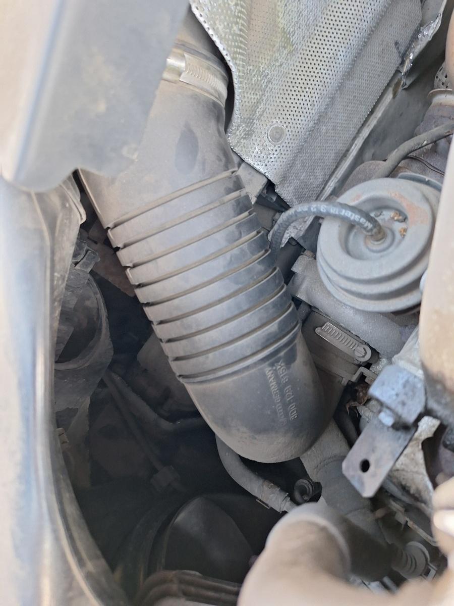 Furtun admisie aer VOLKSWAGEN PASSAT Variant 3B6 2000 1.9 TDI AVF 96KW|130HP 2000