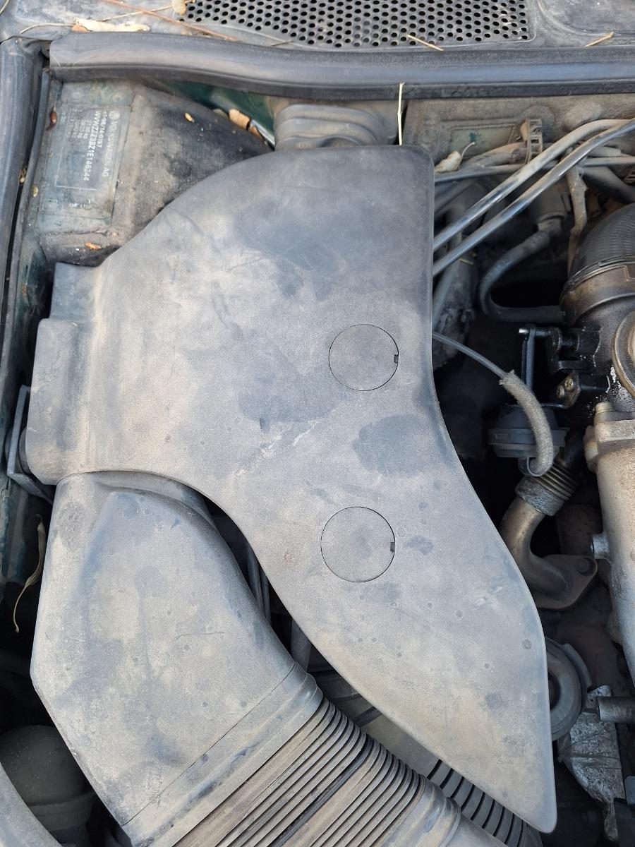 Carcasă filtru de aer VOLKSWAGEN PASSAT Variant 3B6 2000 1.9 TDI AVF 96KW|130HP 2000