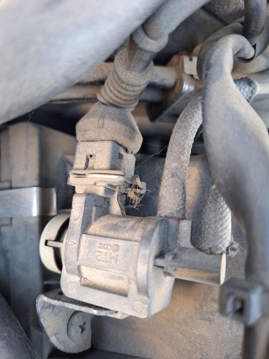 Supapă de vacuum VOLKSWAGEN PASSAT Variant 3B6 2000 1.9 TDI AVF 96KW|130HP 2000