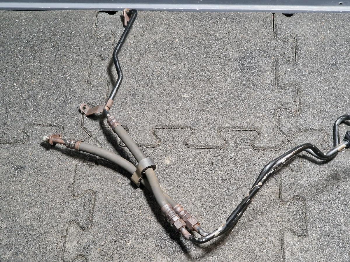 Conducte presiune ulei cutie-radiator AUDI A4 III Avant 8ED, B7 2004 - 2008 2.5 TDI BDG 8E0317823A